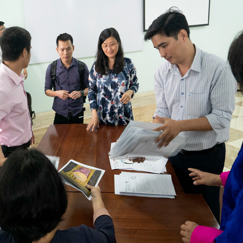 Facilitating Collaboration of Vietnamese Teachers & Scientists - Bending Bamboo Program